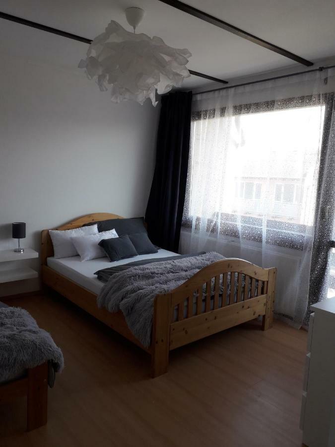 Apartment 144 Kněževes Esterno foto
