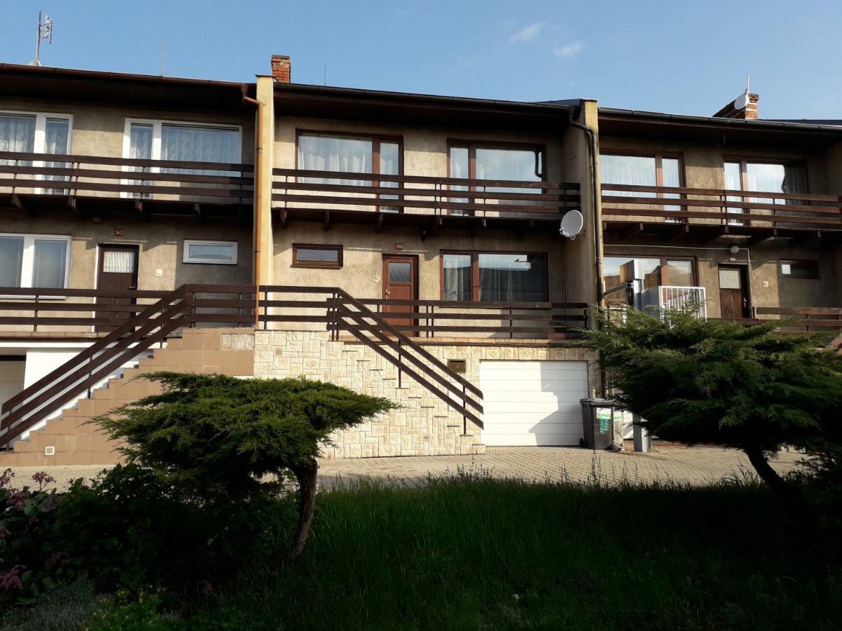 Apartment 144 Kněževes Esterno foto